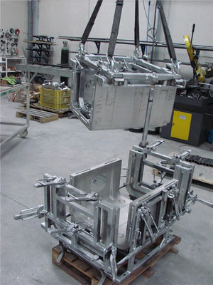 UG CAD Rotatie het Afgietselhulpmiddelen van de Ontwerpsoftware voor Plastic Gevallen